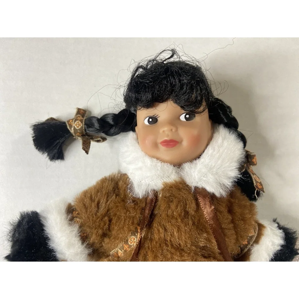 Tongass Trading Company Ketchikan Alaska Souvenir Doll Faux Fur Parka‎ 11 inch